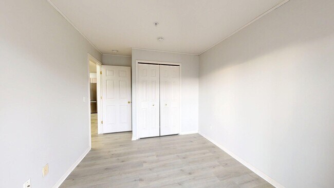 Building Photo - 1866 Lindsay Ln