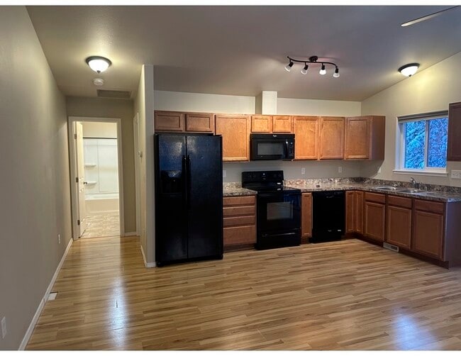 Primary Photo - 12729 Spring Brook Dr