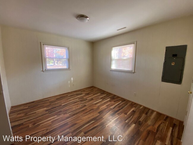 Building Photo - 2 br, 1 bath House - 1200 Avondale Dr Apt 43