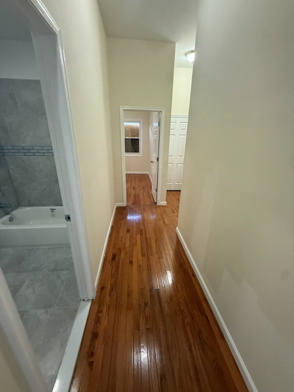 Building Photo - 825 S 15th St