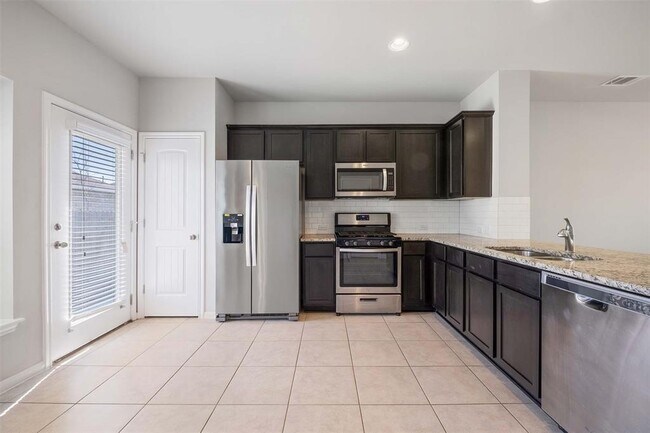 Building Photo - 18007 Malnati Dr