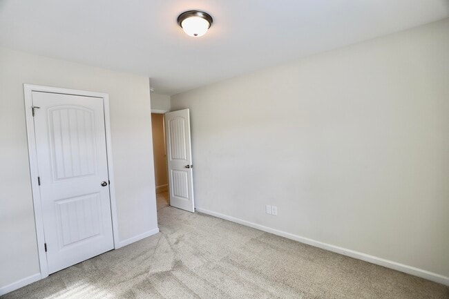 Building Photo - 115 Whitetail Cir