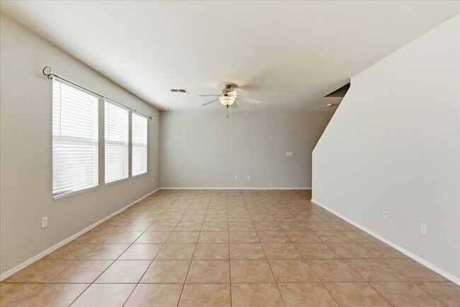 Building Photo - 3 Bedroom Home in Cooper Commons Near S Cooper Rd and E Hunt Highway!
