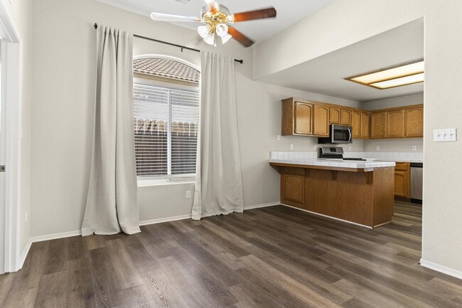 Building Photo - 10621 Tivoli Ct