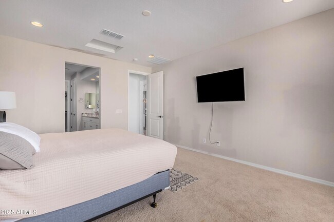 Building Photo - 5654 N 88th Ln