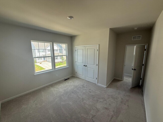 Building Photo - 6436 Fennec Run