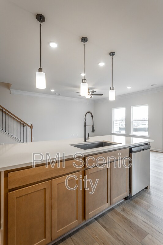 Building Photo - 9437 Cavalier Wy