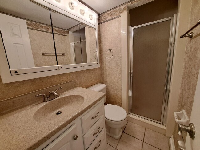 Building Photo - 7819 Hearthstone Cir