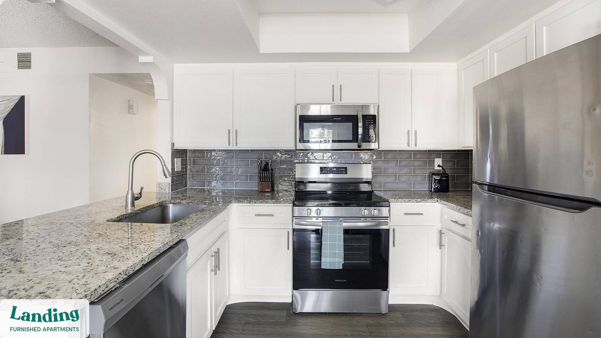 Building Photo - 5272 Tamarus St