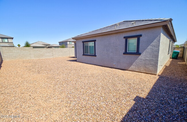Building Photo - 43833 Yucca Ln