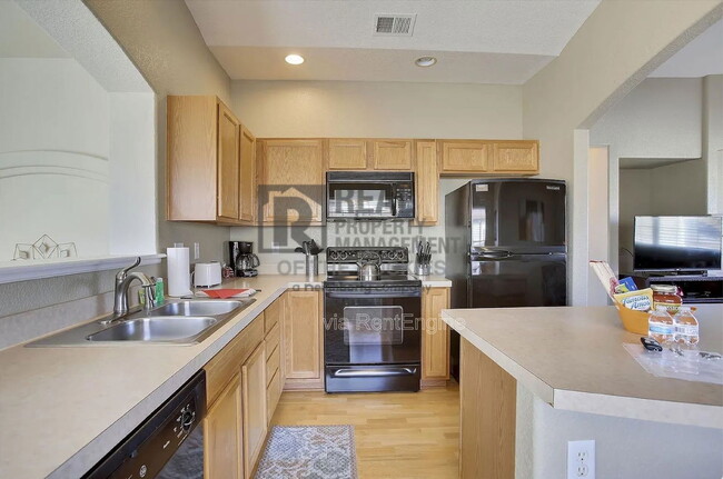 Building Photo - 5039 Northern Lights Dr