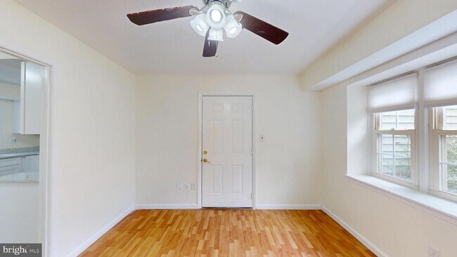 Building Photo - 4025 Chelmont Ln