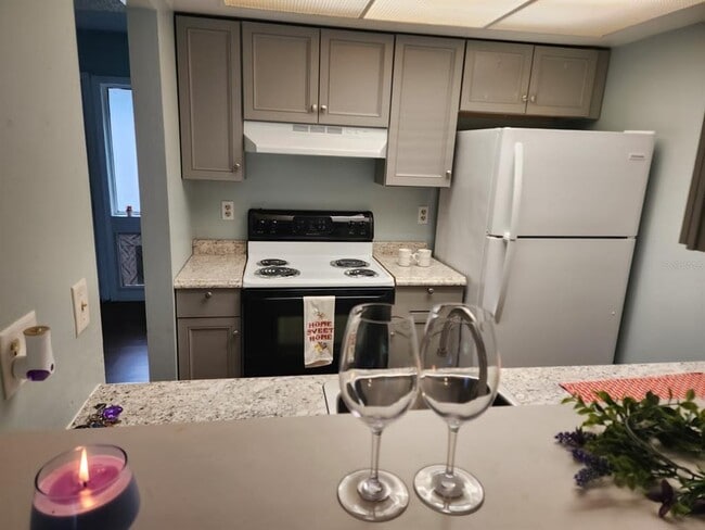 Building Photo - 6082 Peregrine Ave