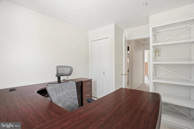 Building Photo - 2604 Tallwind Ct