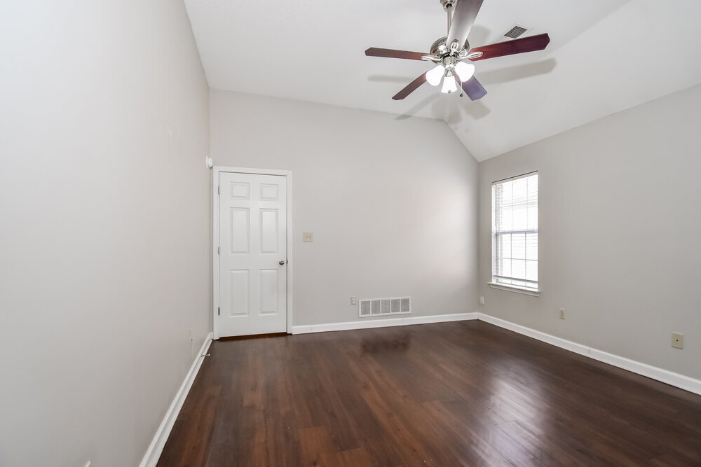 Building Photo - 8456 Cross Point Dr