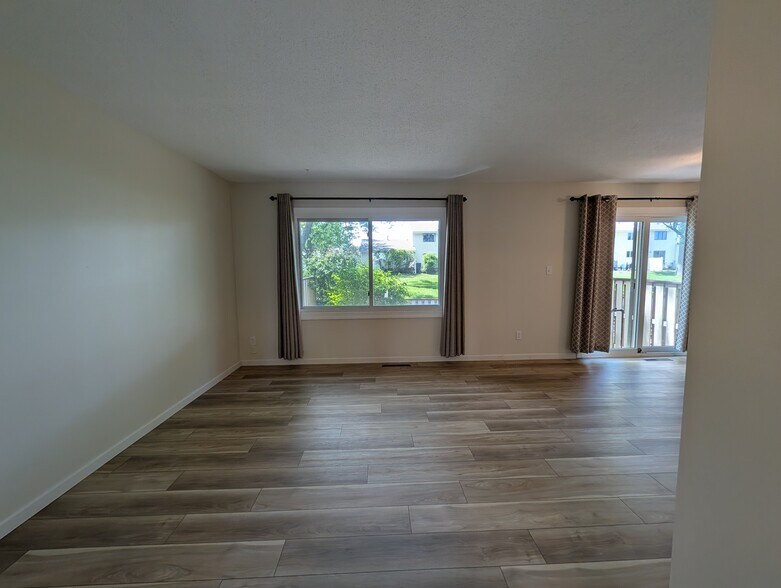 Building Photo - 3784 Cedarwood Ct