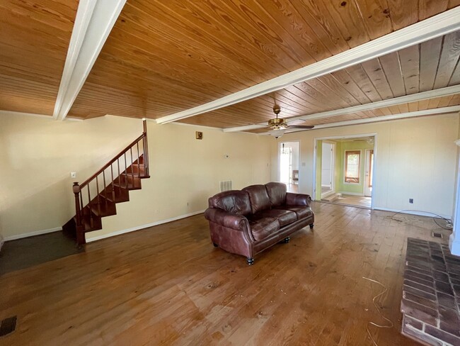 Building Photo - 28580 Huntsville Brownsferry Rd