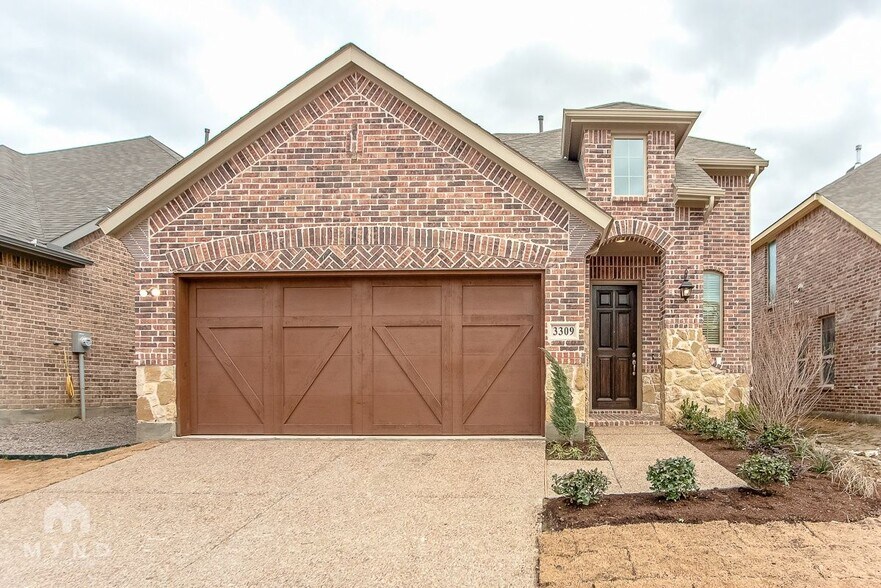 Primary Photo - 3309 Damsel Sauvage Ln