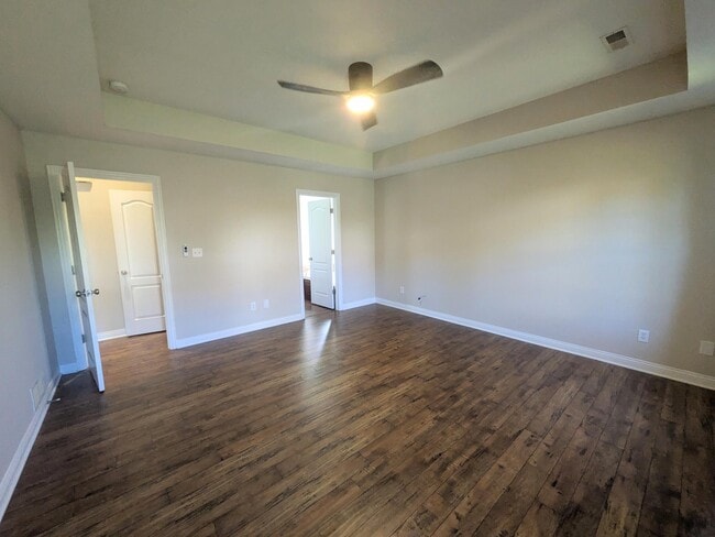 Building Photo - 2601 Quartz Ln