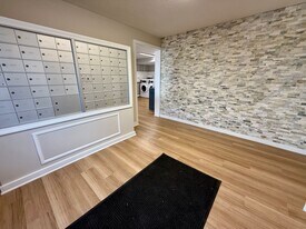 Building Photo - Cedar Glen Apartments