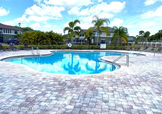 Building Photo - 1390 Lara Cir