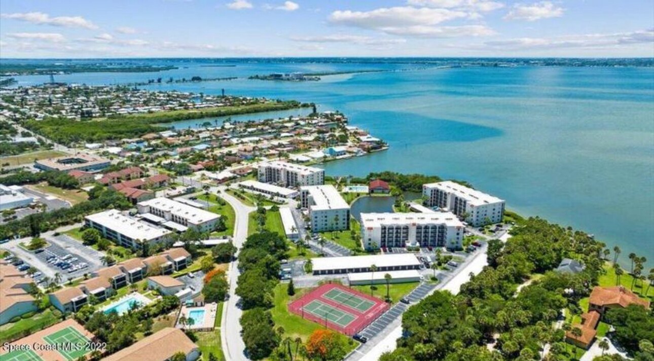 Building Photo - 5807 N Atlantic Ave