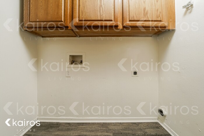 Building Photo - 2116 Woodnote Ln
