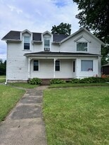 Building Photo - 180 Martin St