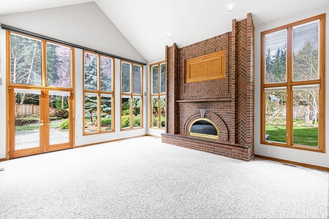 Building Photo - 5811 124th Ct NE