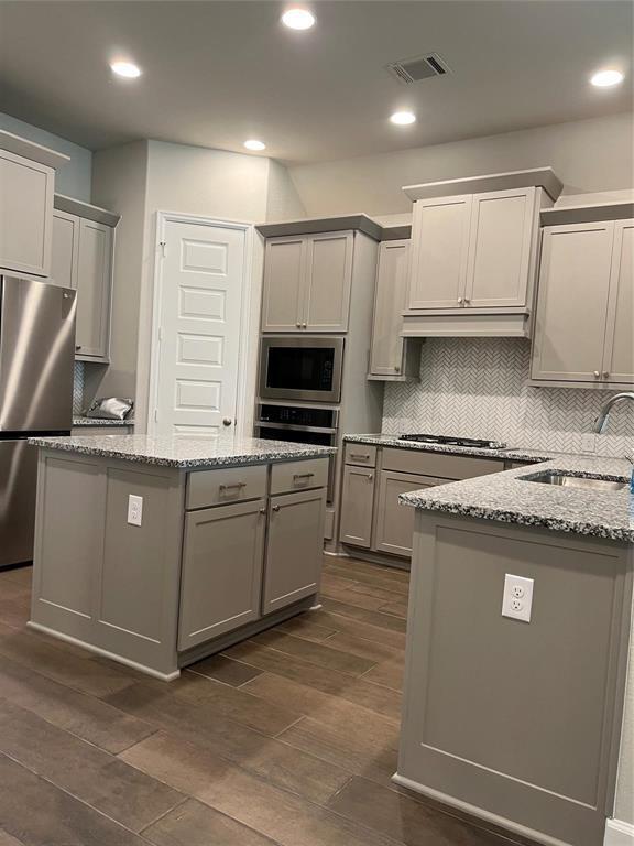 Building Photo - 15707 Autumn Sun