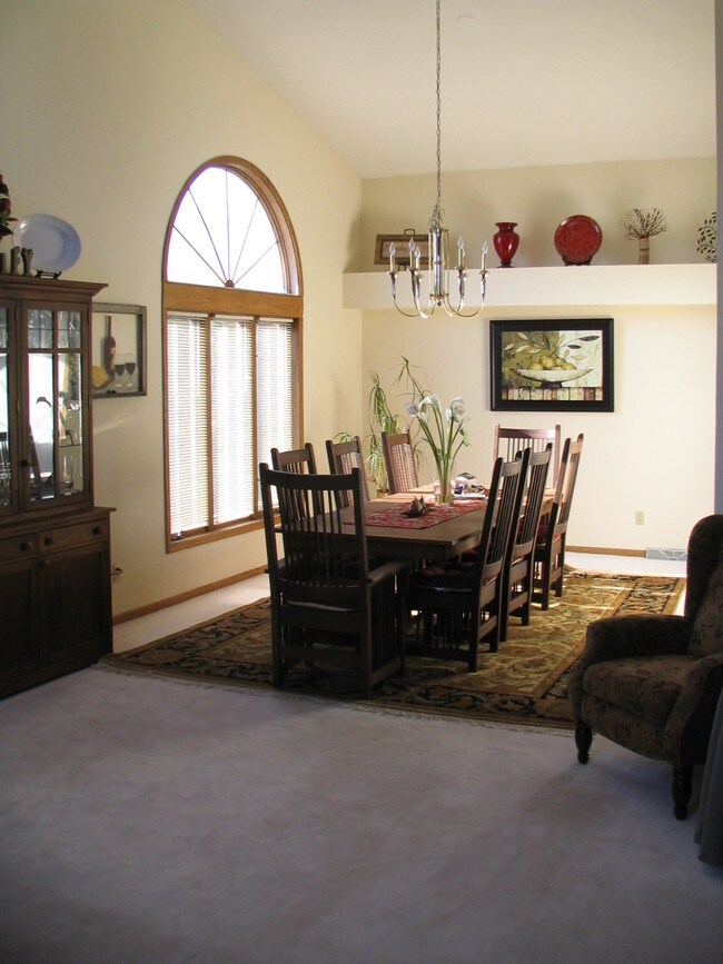 Dining room - 14520 W Maylore Ct