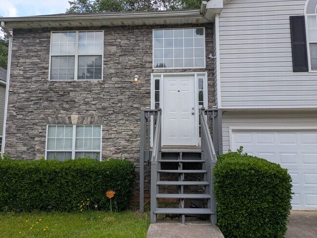 Building Photo - 6730 Pole Creek Dr