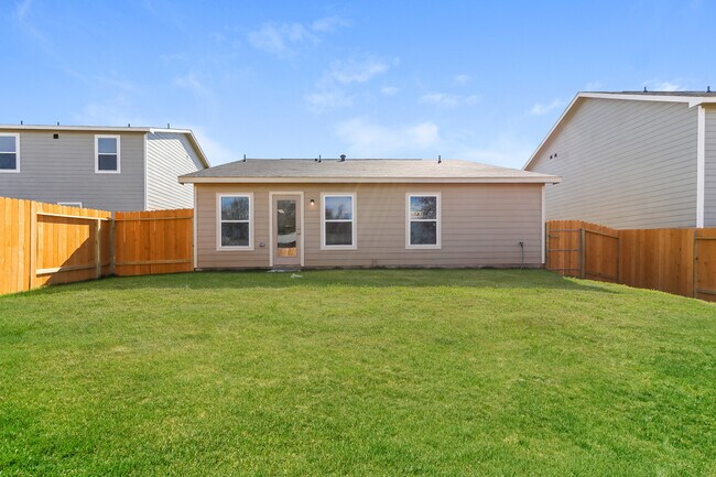 Building Photo - 13015 S Green Wing Cir, Willis, TX