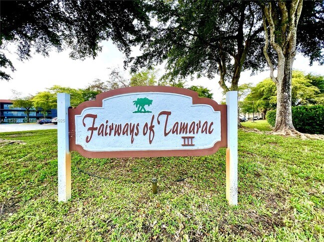 Building Photo - 8450 Lagos De Campo Blvd