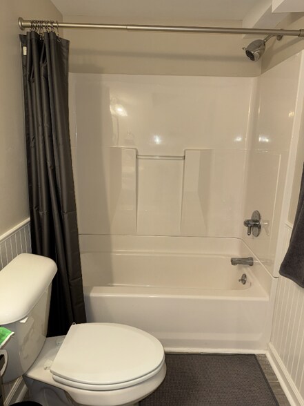 Building Photo - 3911 Alton Rd