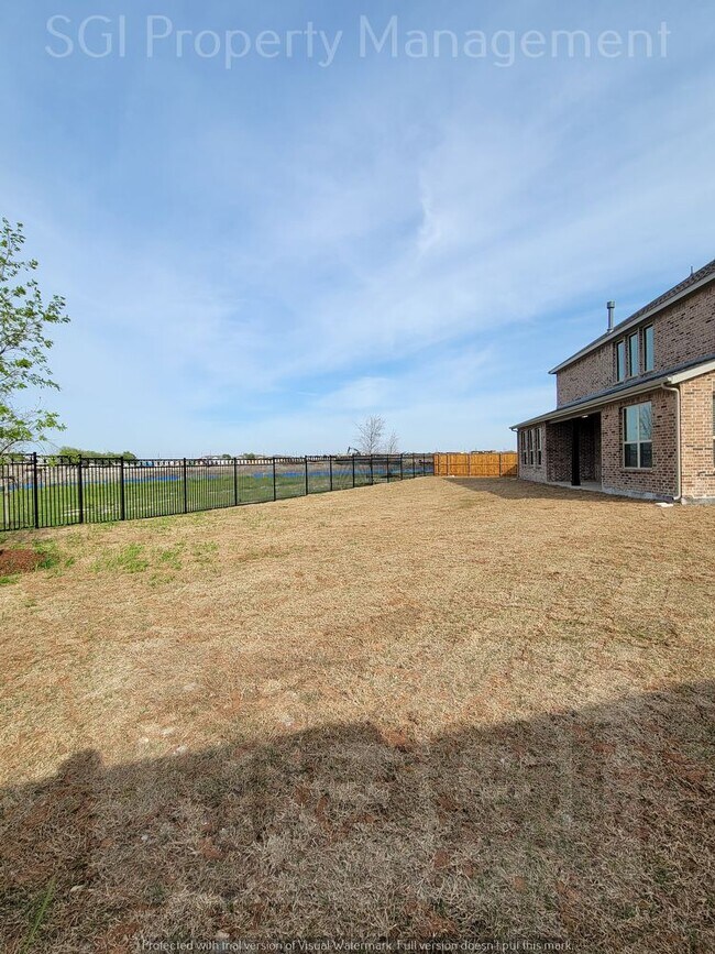 Building Photo - Incredible Brand New 6 Bedroom!!
