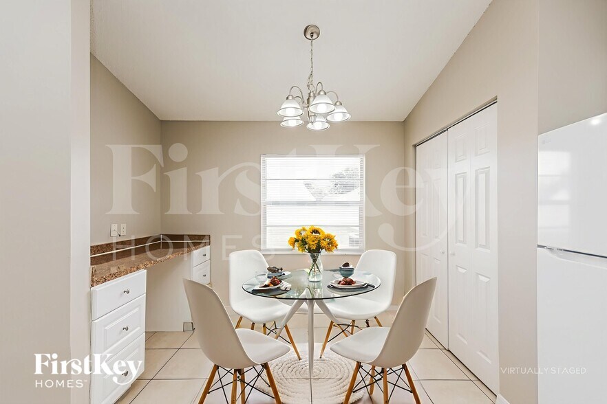 Building Photo - 4718 Westwind Dr