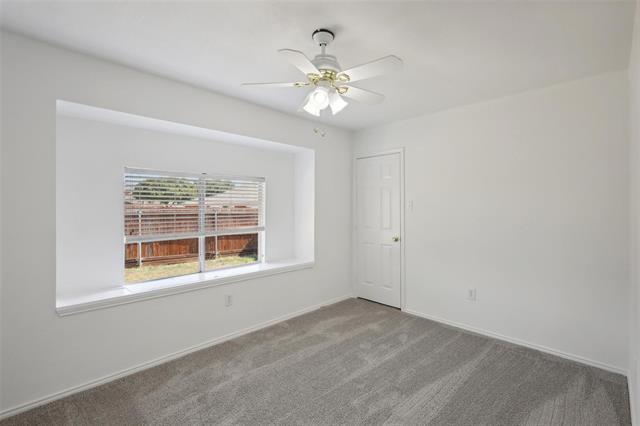 Building Photo - 728 Cardinal Dr