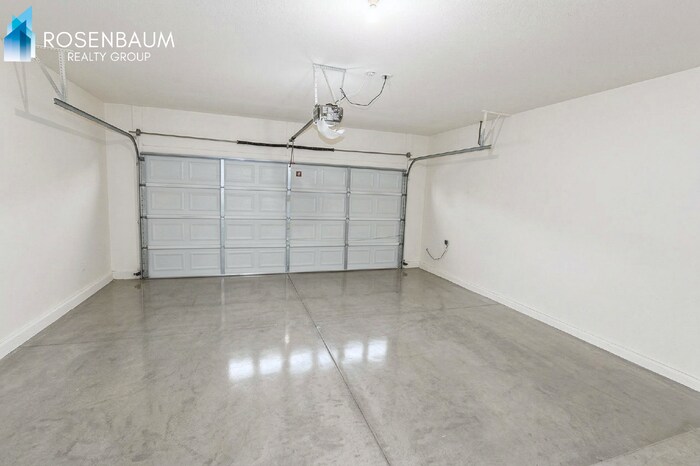 Building Photo - 1107 W Whitten St