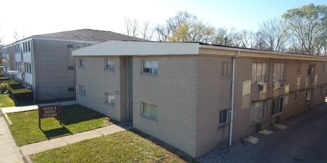 Building Photo - Greenfield Apartments