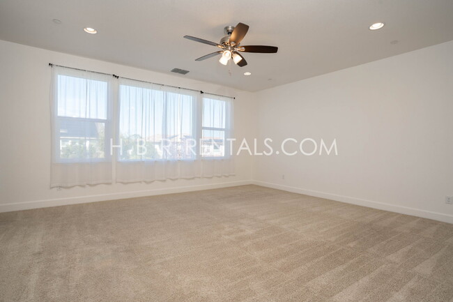 Building Photo - EXCLUSIVE ELLIS HOME For Rent in Tracy - o...