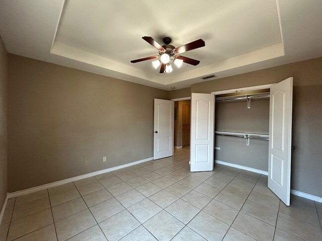 Building Photo - 9804 Cantera Ct