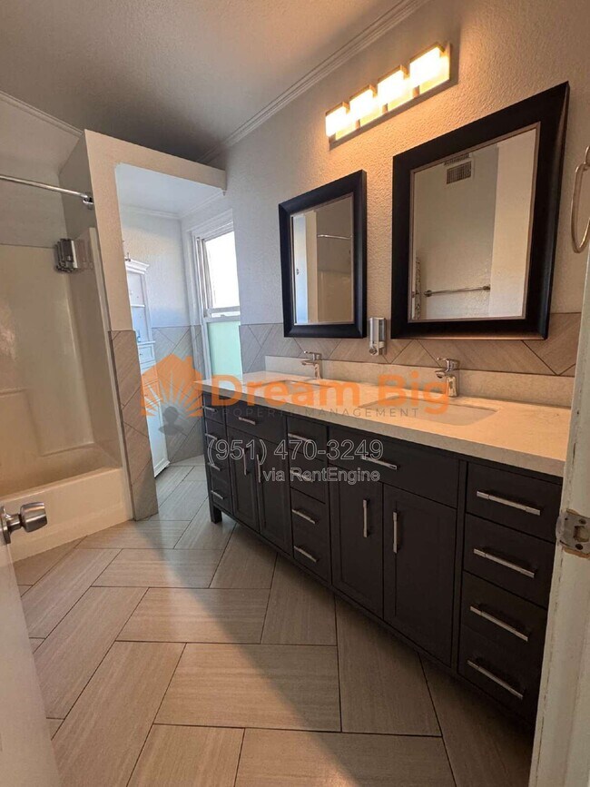 Building Photo - 12025 Weeping Willow Ln