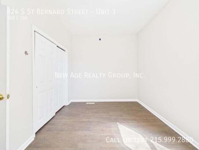 Building Photo - 824 S St Bernard St