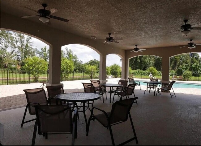 Building Photo - 3778 Brighton Park Cir