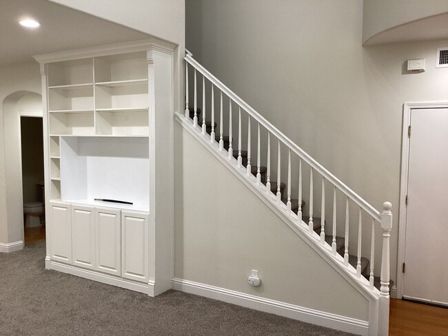 Building Photo - 741 W Barcelona Ln