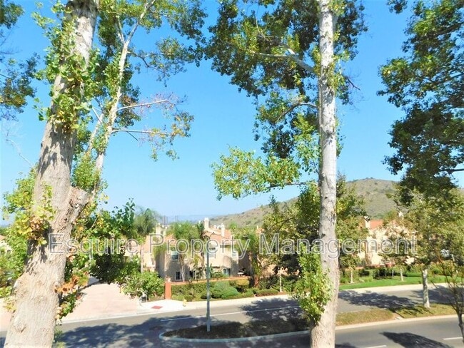 Building Photo - 5966 Paseo Encantada