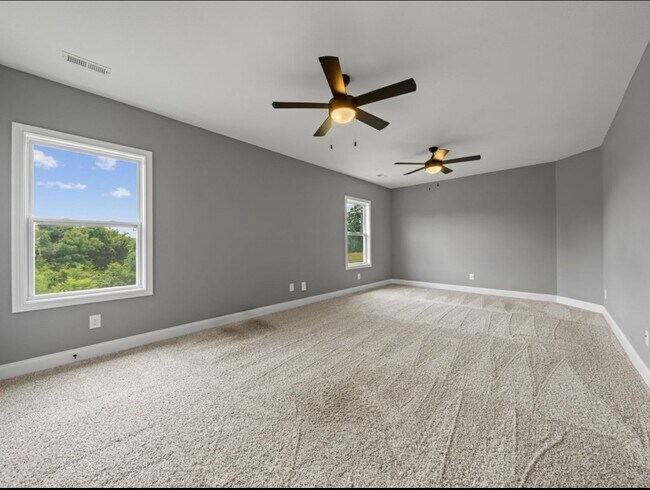 Building Photo - 842 Burley Barn Rd