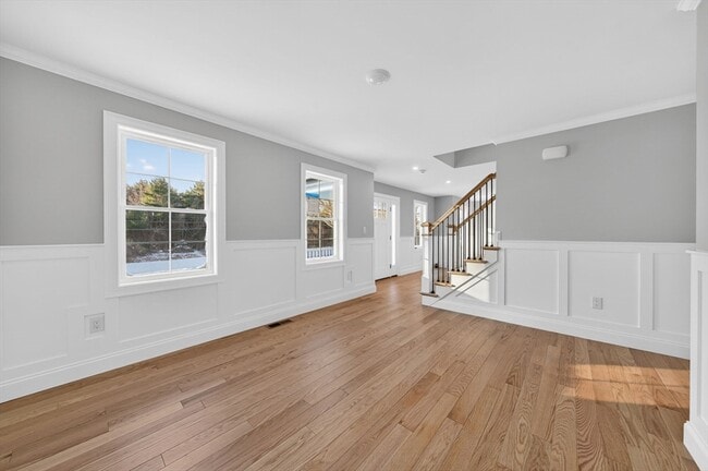 Building Photo - 3 Earle St