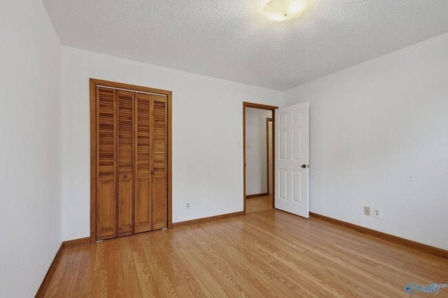 Building Photo - 9010 Cannstatt Dr SE